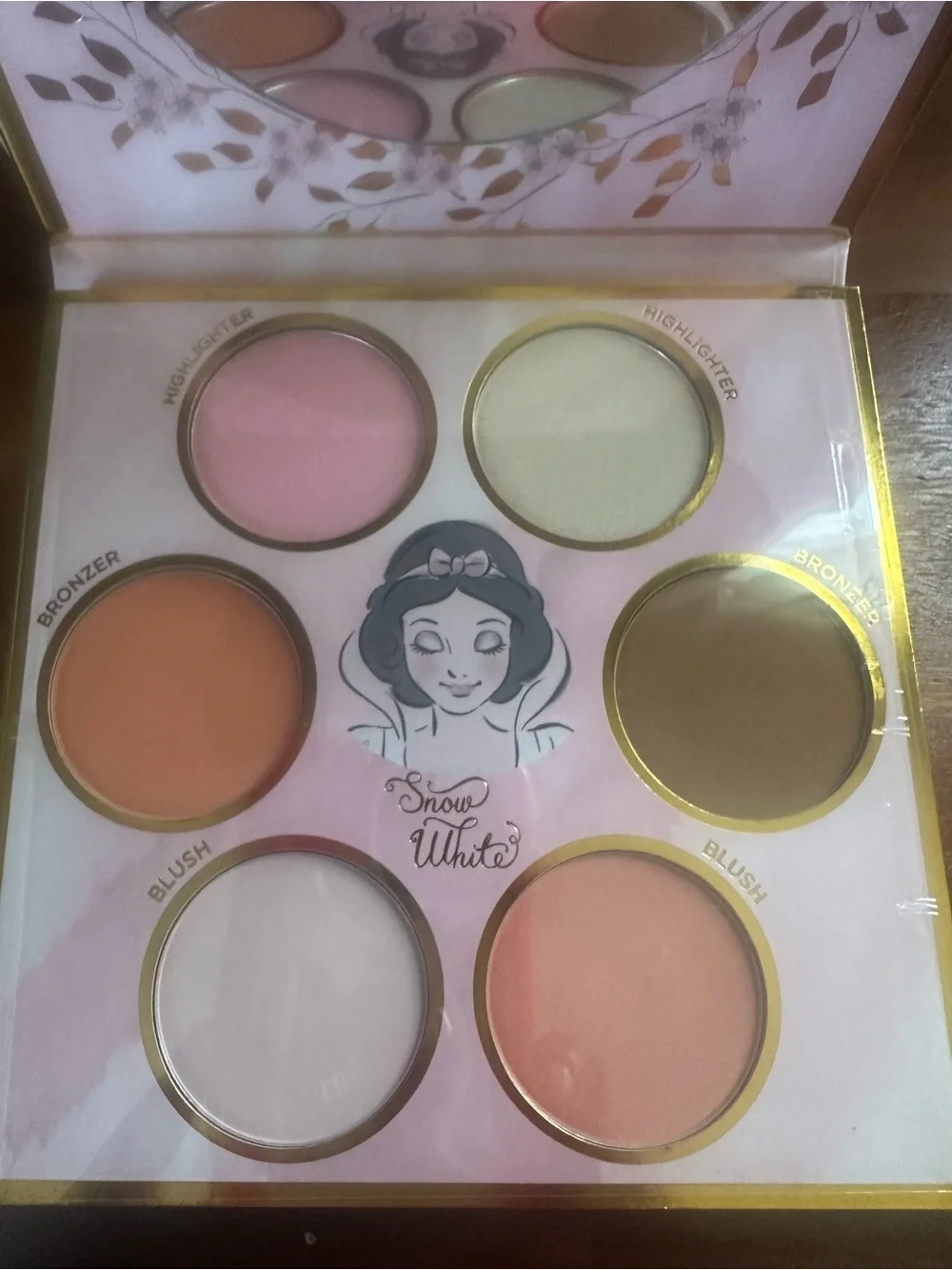 Disney Princess Snow White Complexion Palette